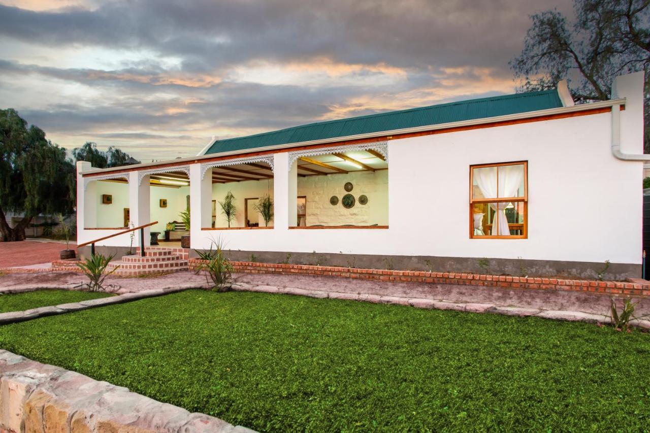 Ravenscliff White House Villa Oudtshoorn Exteriör bild